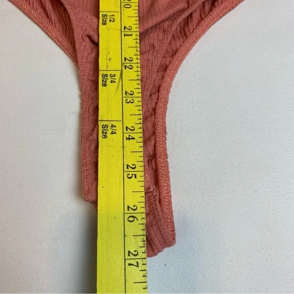 Lulus Ribbed Scoop Neck Puff Short Sleeve Bodysuit- Small - Picture 11 of 14